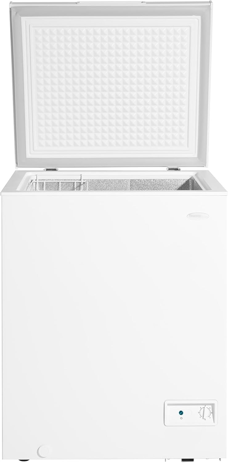 5.0 cu. ft. Square Model Chest Freezer DOE Front mounted mechanical thermostat: Easy to use, adjustable variable temperature range.