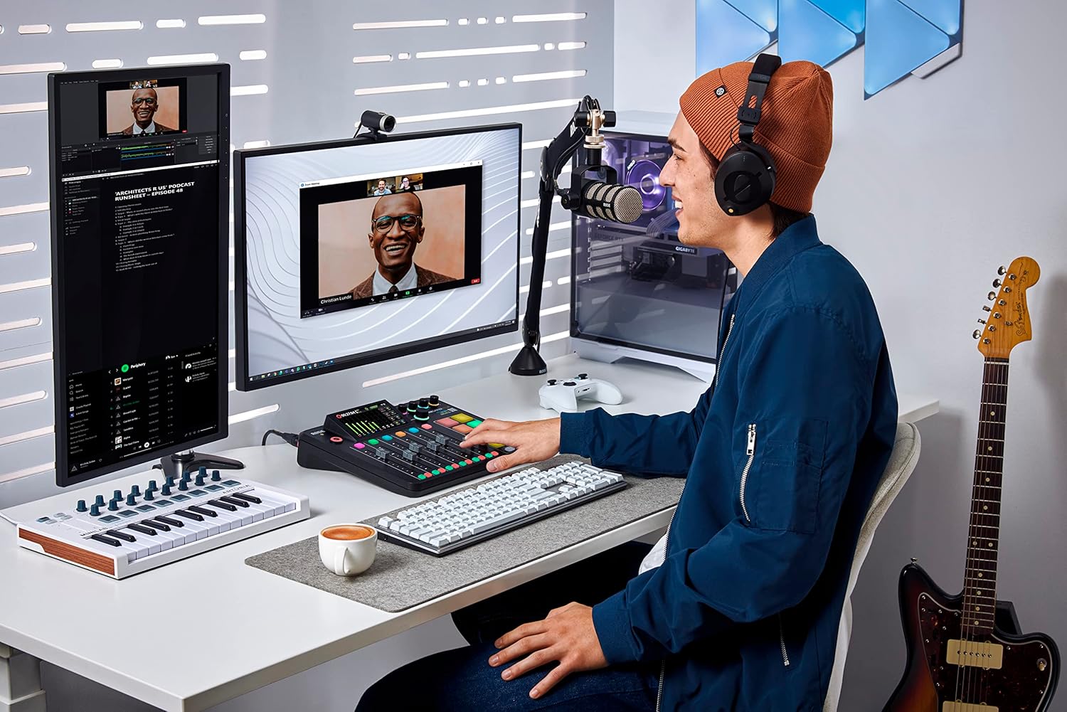 RODE RODECaster Pro II All-in-One Production Solution for Podcasting, Streaming, Music Production and Content Creation, Black